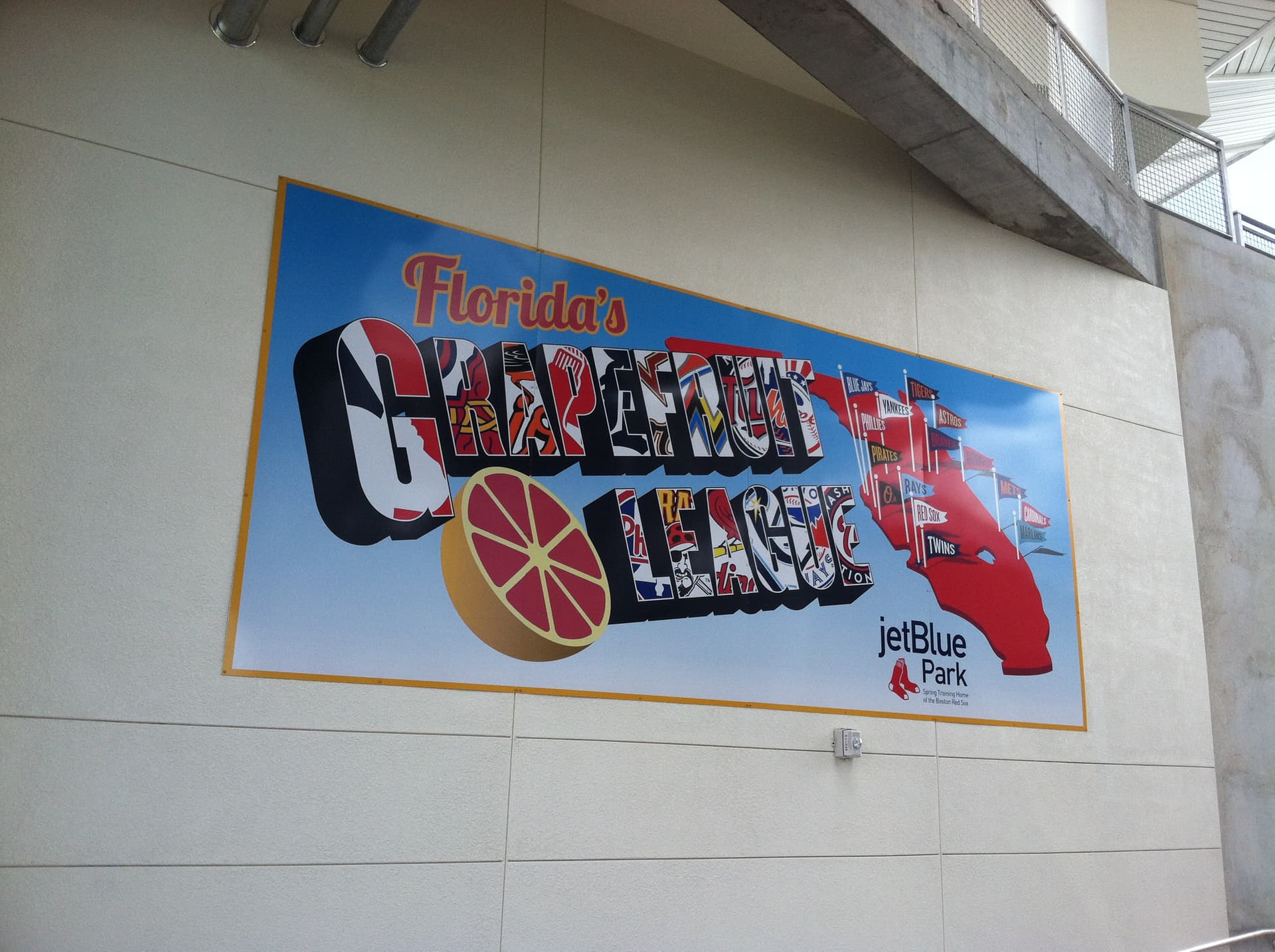 Grapefruit League Begins