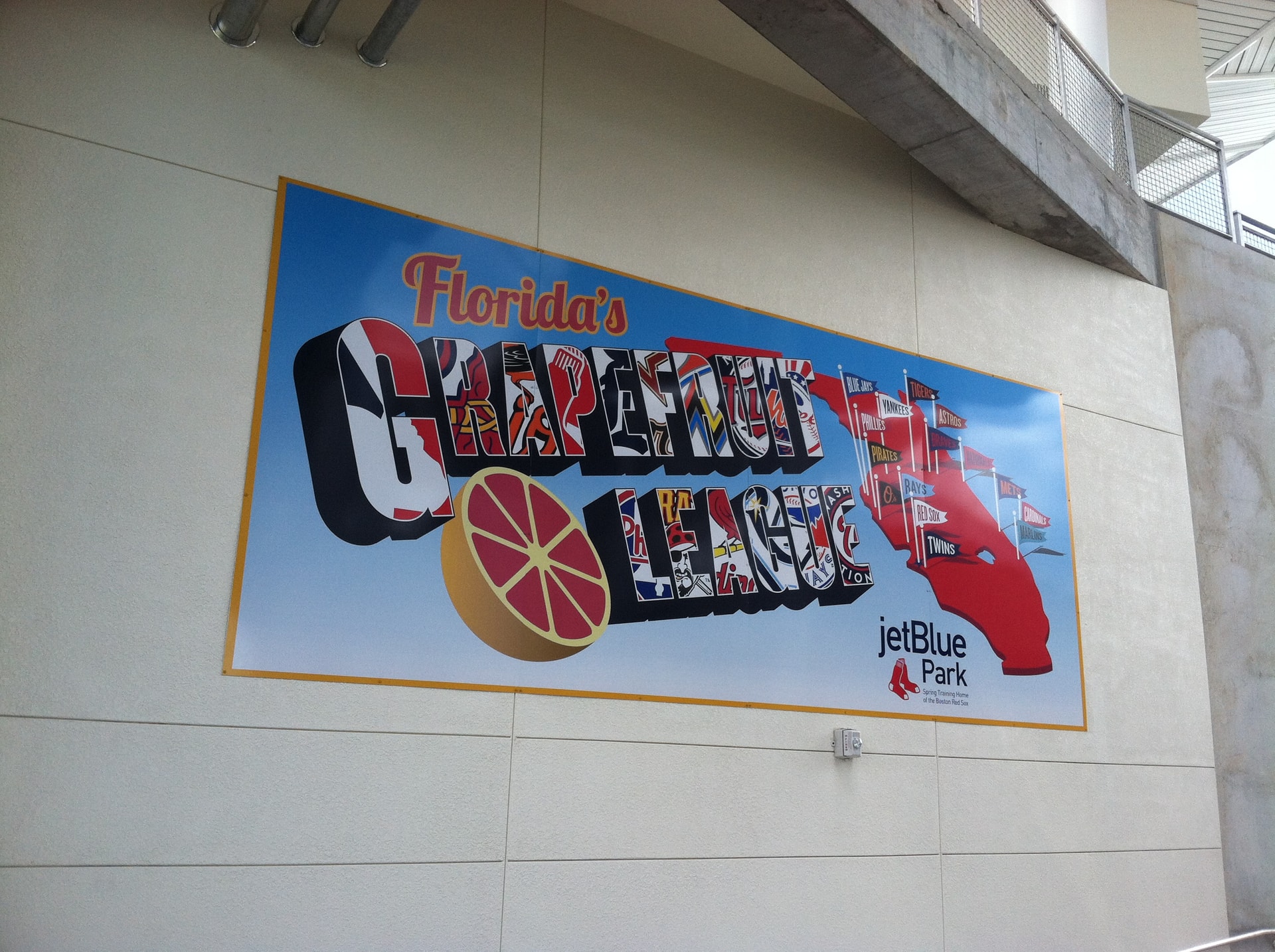 Grapefruit League Begins